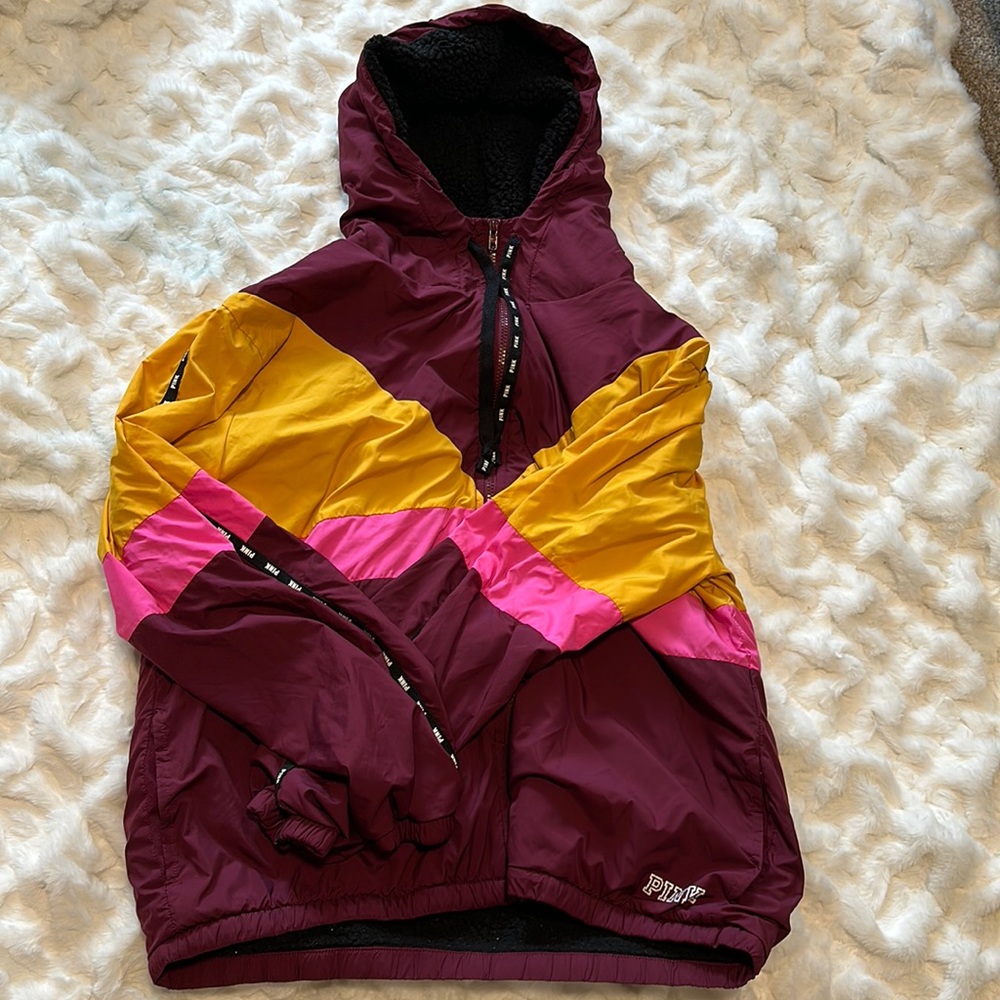 Light windbreaker with fleece inside